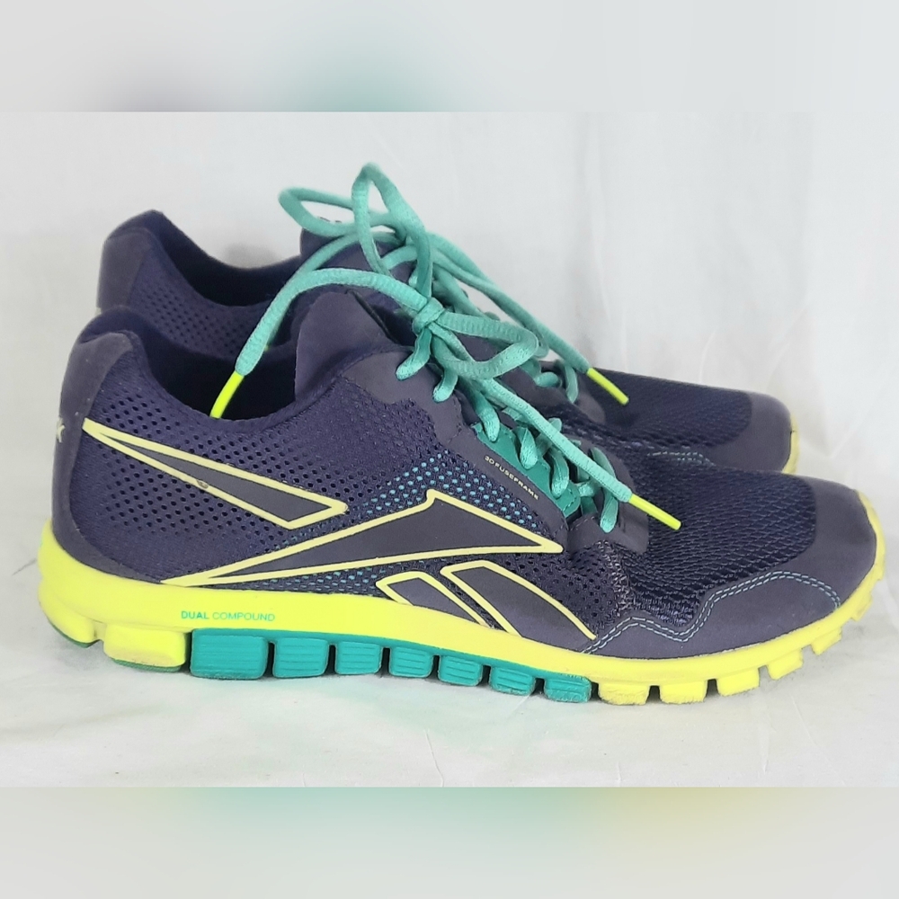 Reebok RealFlex Run 2.0 Womens Shoes Size 9 Purple Athletic Running Sneakers